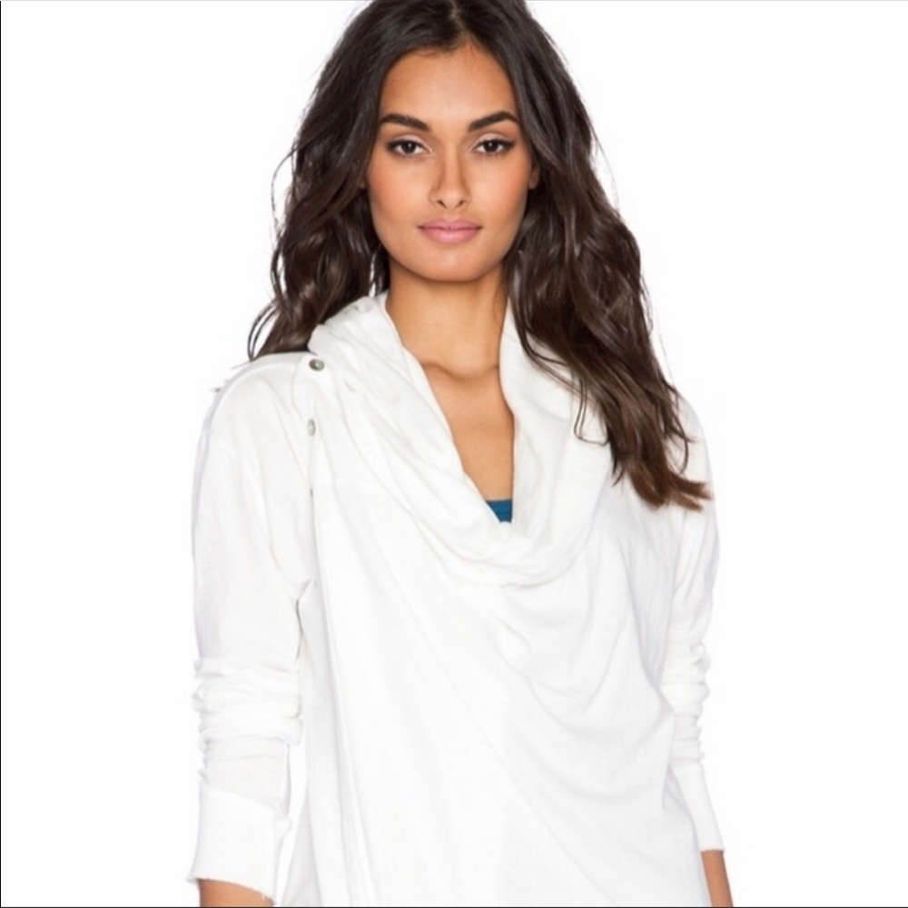 NwT. We The Free tunic top. Size L.